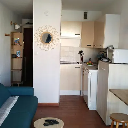Apartament Cocon Marine-piscine-calme-commerces-vue *