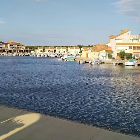 Cocon Marine-piscine-calme-commerces-vue * Le Barcarès